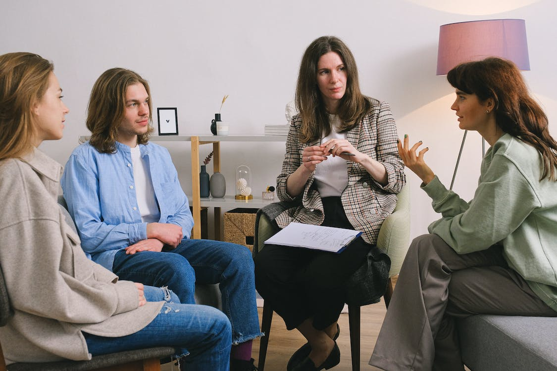 Psychotherapy session in a group setting 